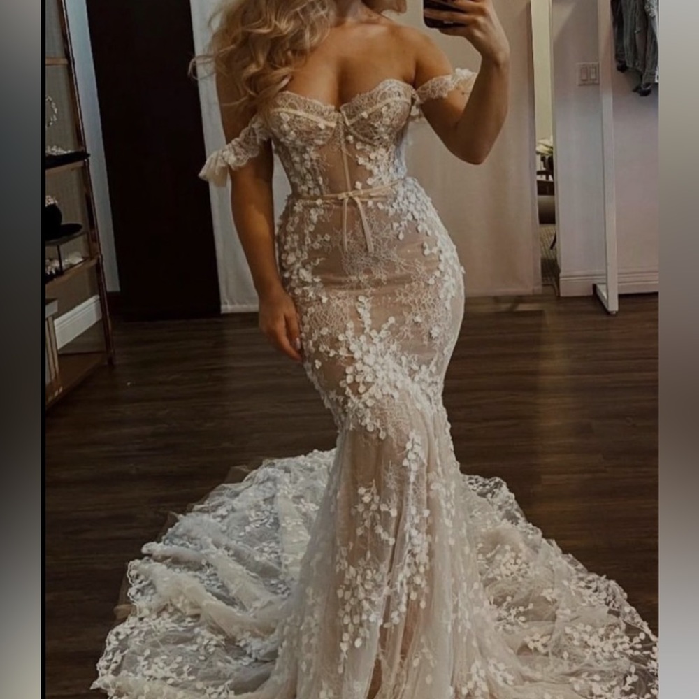 Berta wedding dress